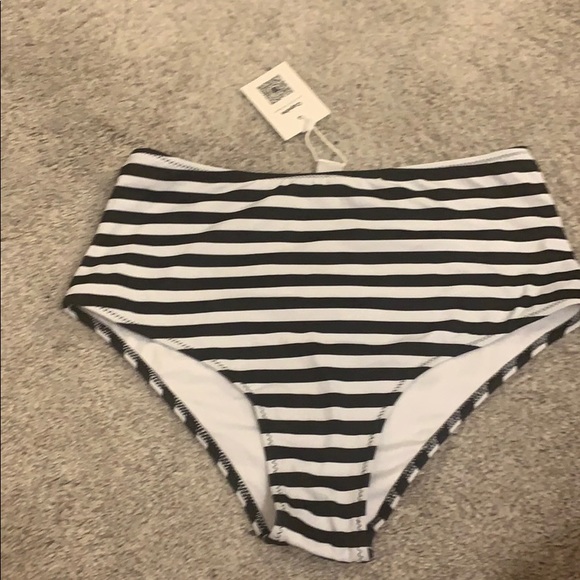 Cupshe Other - 3/$20 Cupshe swim bottoms size medium